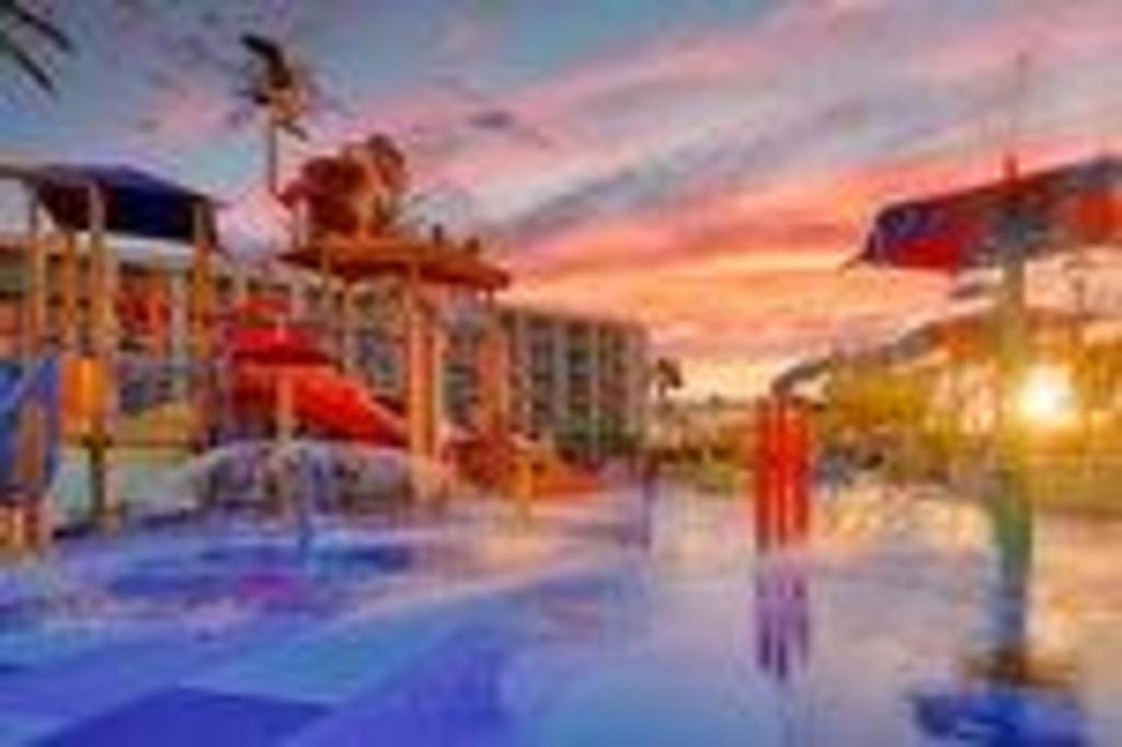 מלון Courtyard Anaheim Theme Park Entrance מראה חיצוני תמונה
